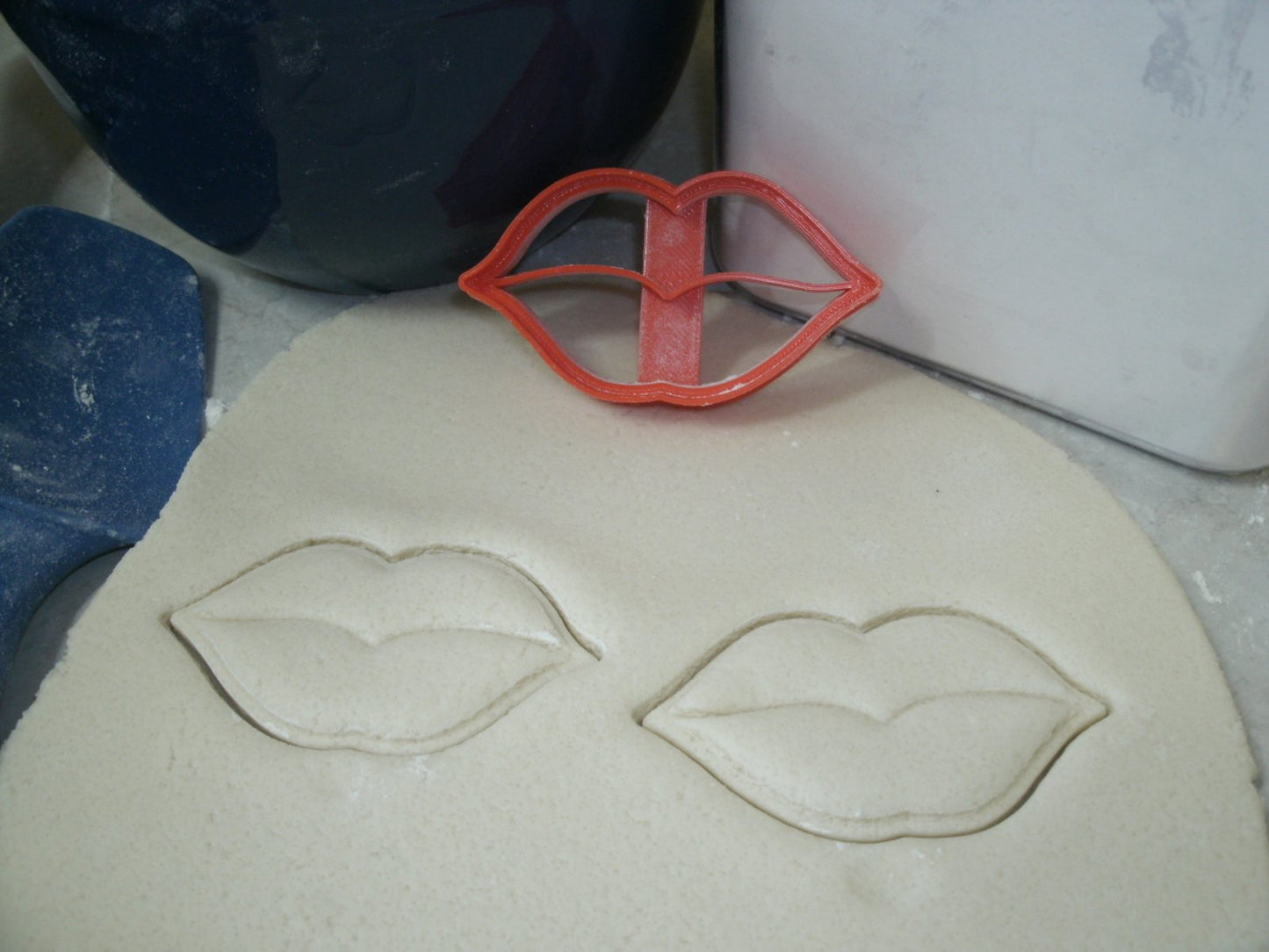 Lips Kiss Mouth Lipstick Cookie Cutter Made in USA PR815