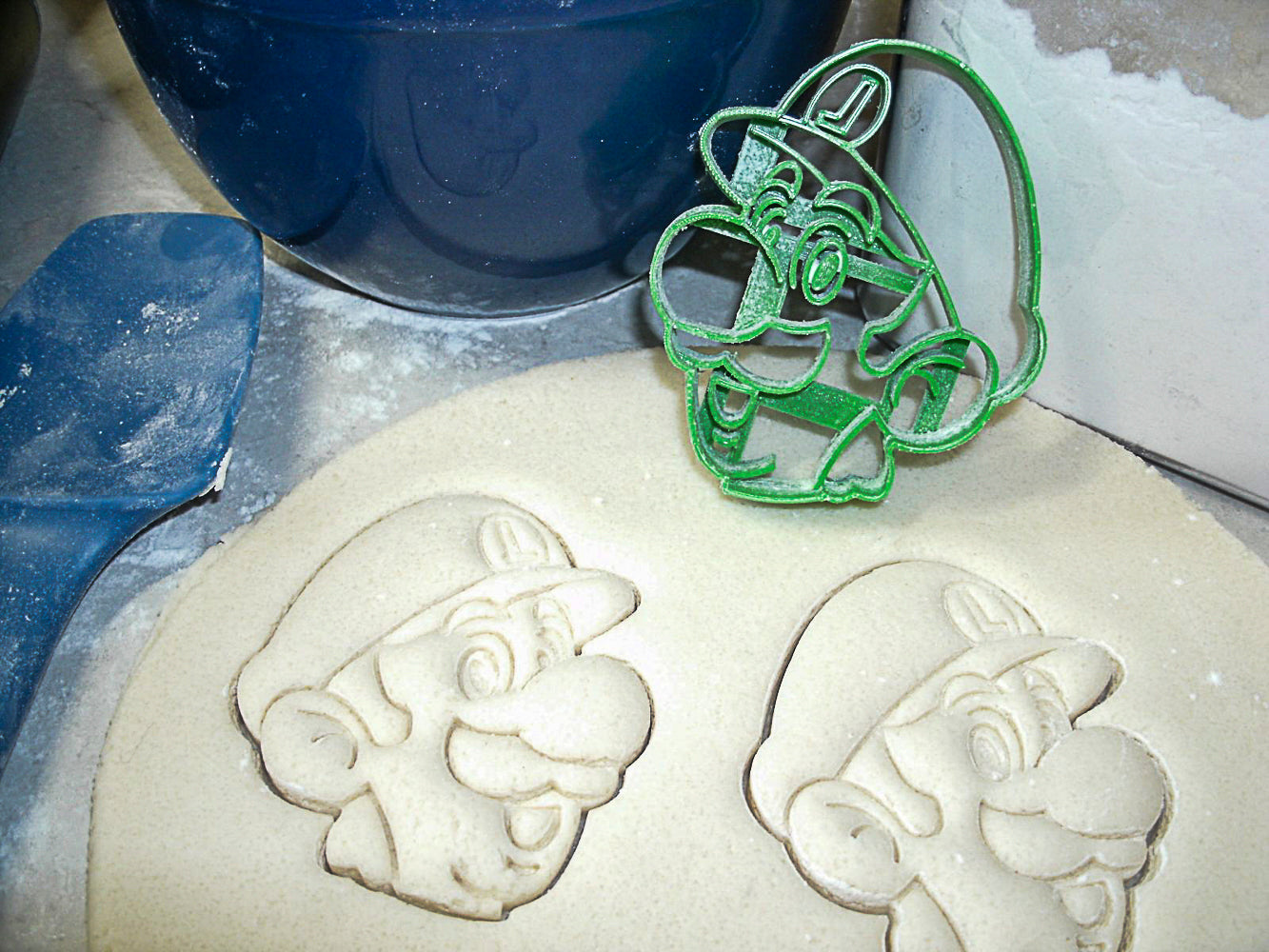 Super Mario Brothers Nintendo Game Characters Set Of 8 Cookie Cutters USA PR1083