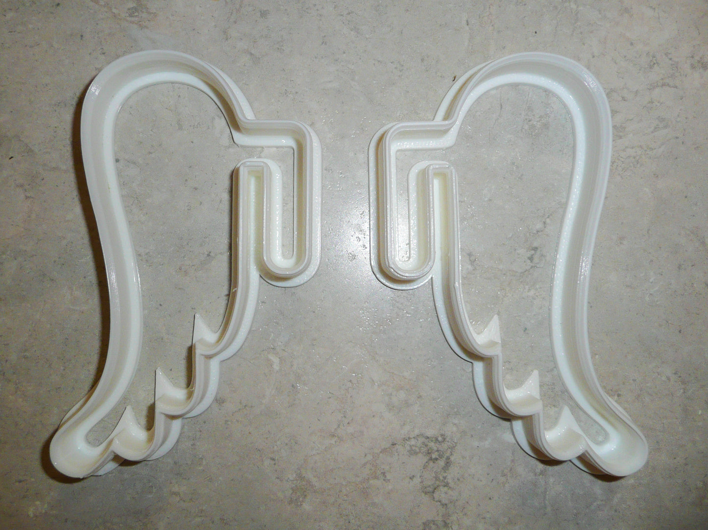 Angel Wings Set Of 2 Hanging Mug Cup Coffee Hot Cocoa Cookie Cutter USA PR994