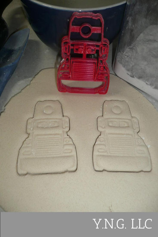 Mack the Truck Lightning McQueen Cars Character Cookie Cutter USA PR3376