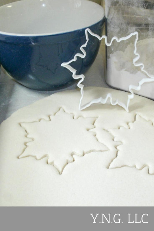 Snowflake Outline Winter Snow Christmas Cookie Cutter USA PR323