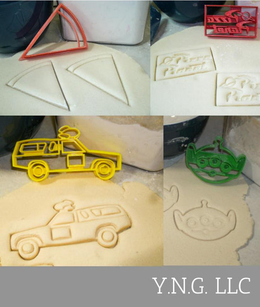 Pizza Planet Toy Story Alien Claw Game Set Of 4 Cookie Cutters USA PR1179