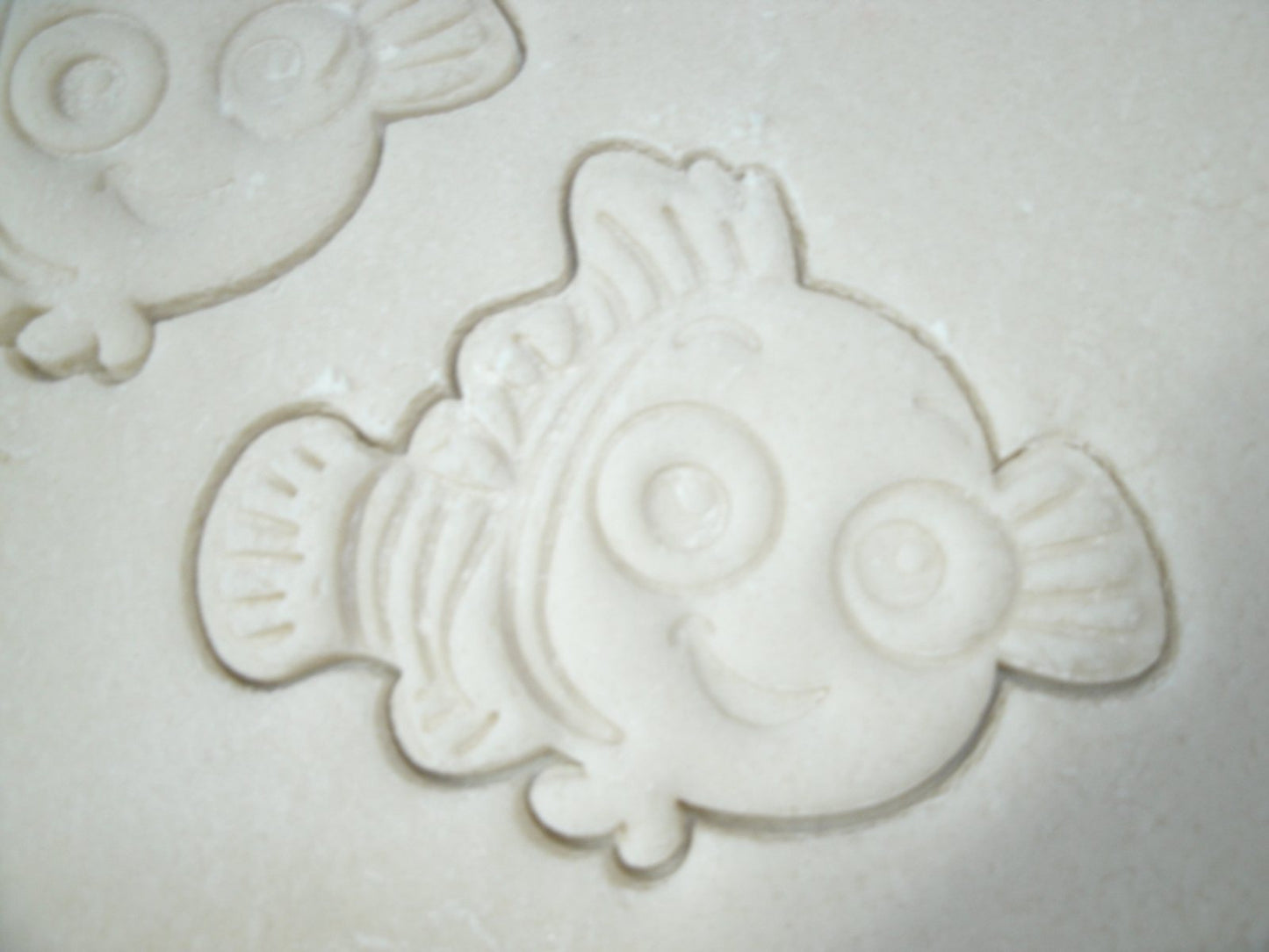 Finding Nemo Disney Pixar Movie Character Fish Cookie Cutter USA PR523