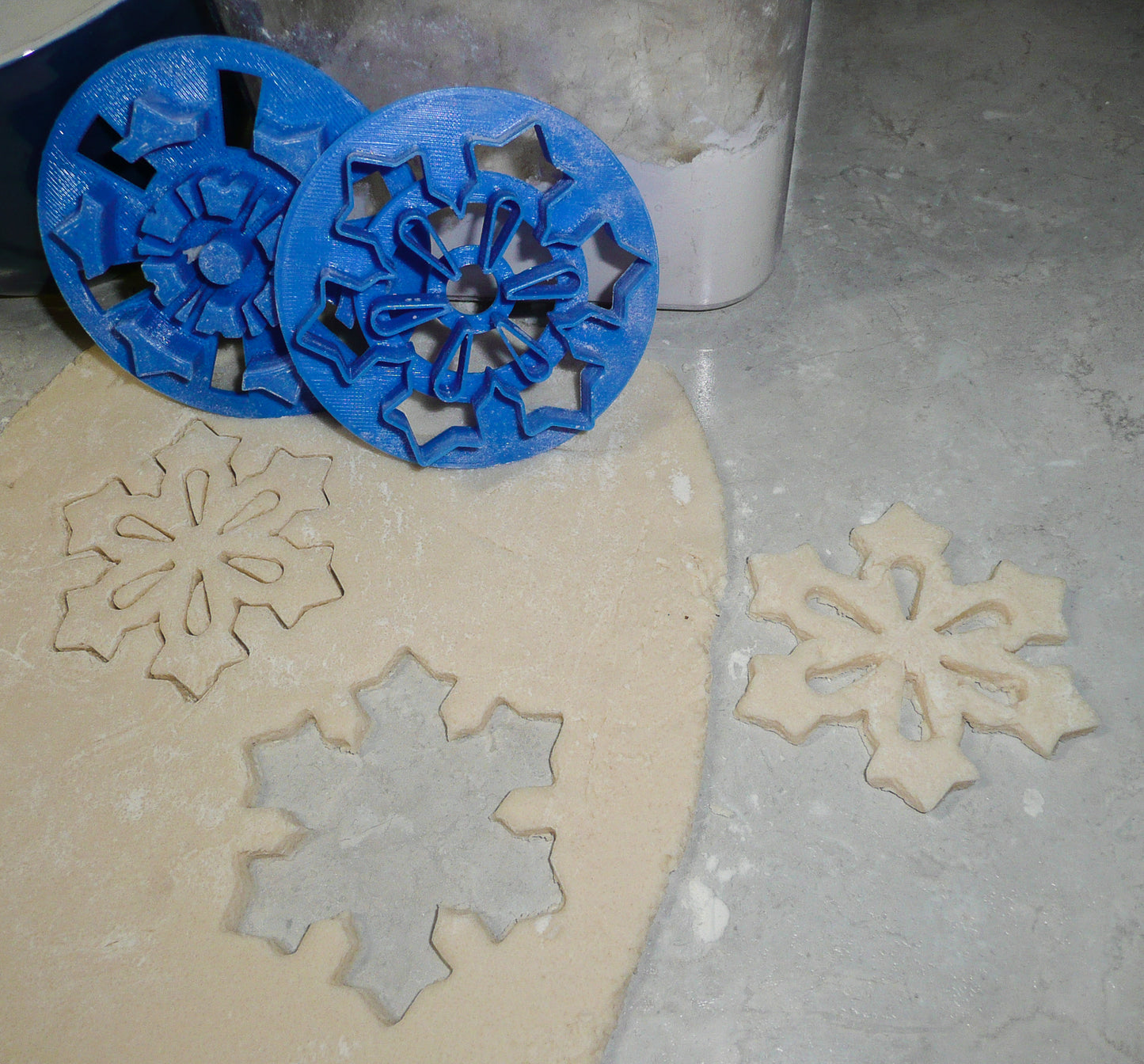 Snowflake Snow Winter Holiday Christmas 2 piece Cookie Cutter Pusher USA PR178