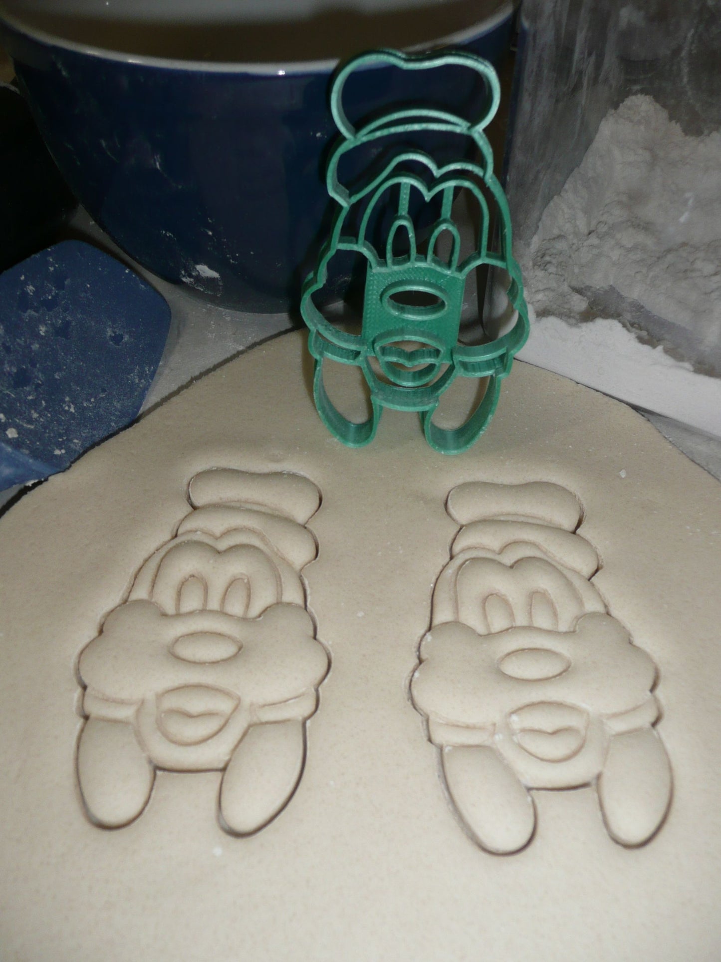 Mickey Minnie and Friends Face Set Of 6 Cookie Cutters USA PR1569