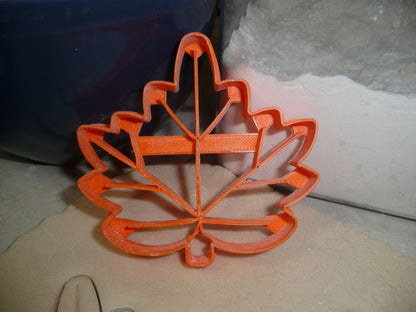 Maple Leaf With Detail Leaves Fall Autumn Canadian Symbol Cookie Cutter PR2943