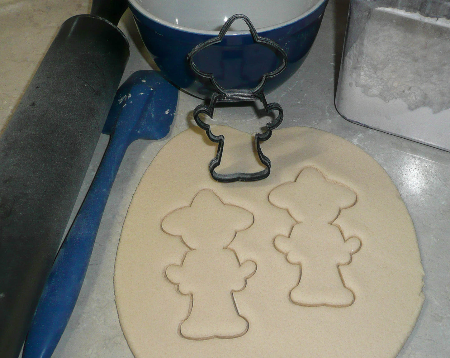 Mariachi Musician With Maracas Outline Day Of The Dead Cookie Cutter USA PR3072