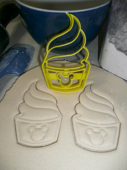Mickey Mouse Pineapple Whip Frozen Dessert Snack Food Cookie Cutter USA PR3306