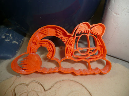 Garfield Laying Down Orange Cat Cartoon Comic Cookie Cutter USA PR4039