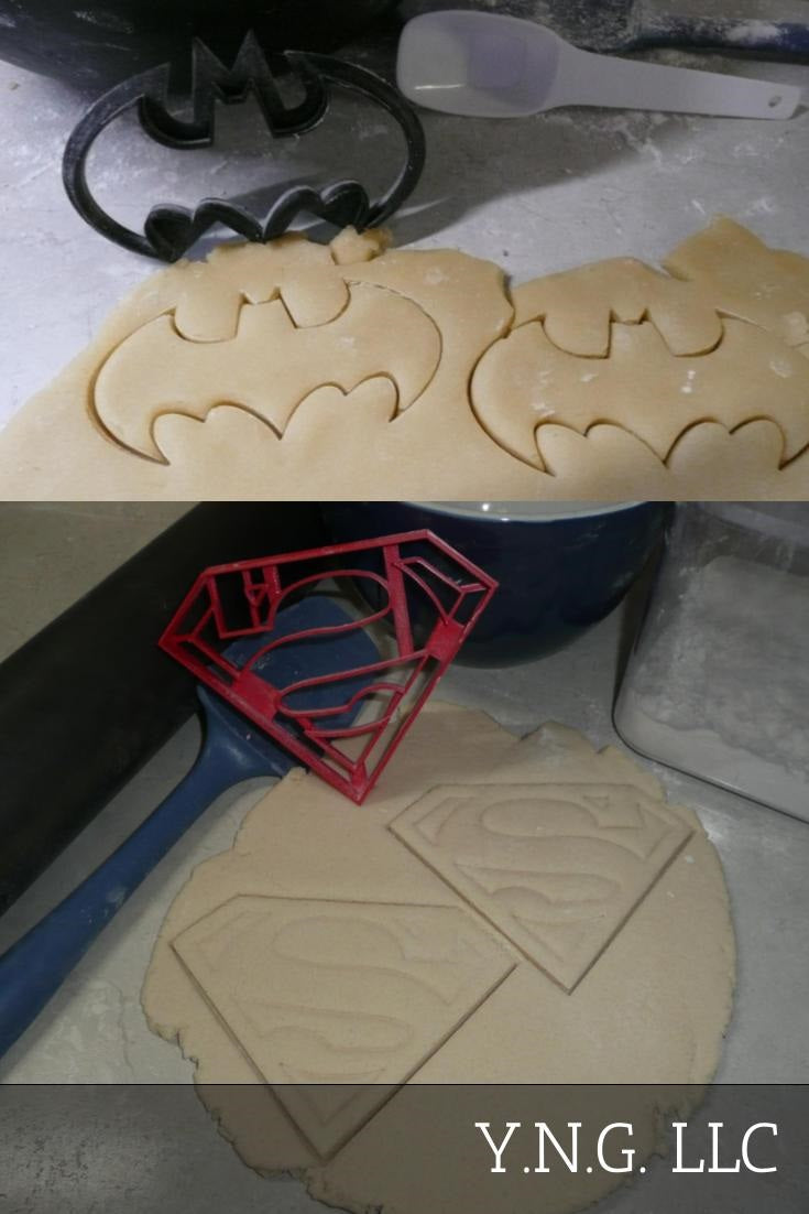 Justice League Superheroes Batman Superman Set Of 2 Cookie Cutters USA PR1018