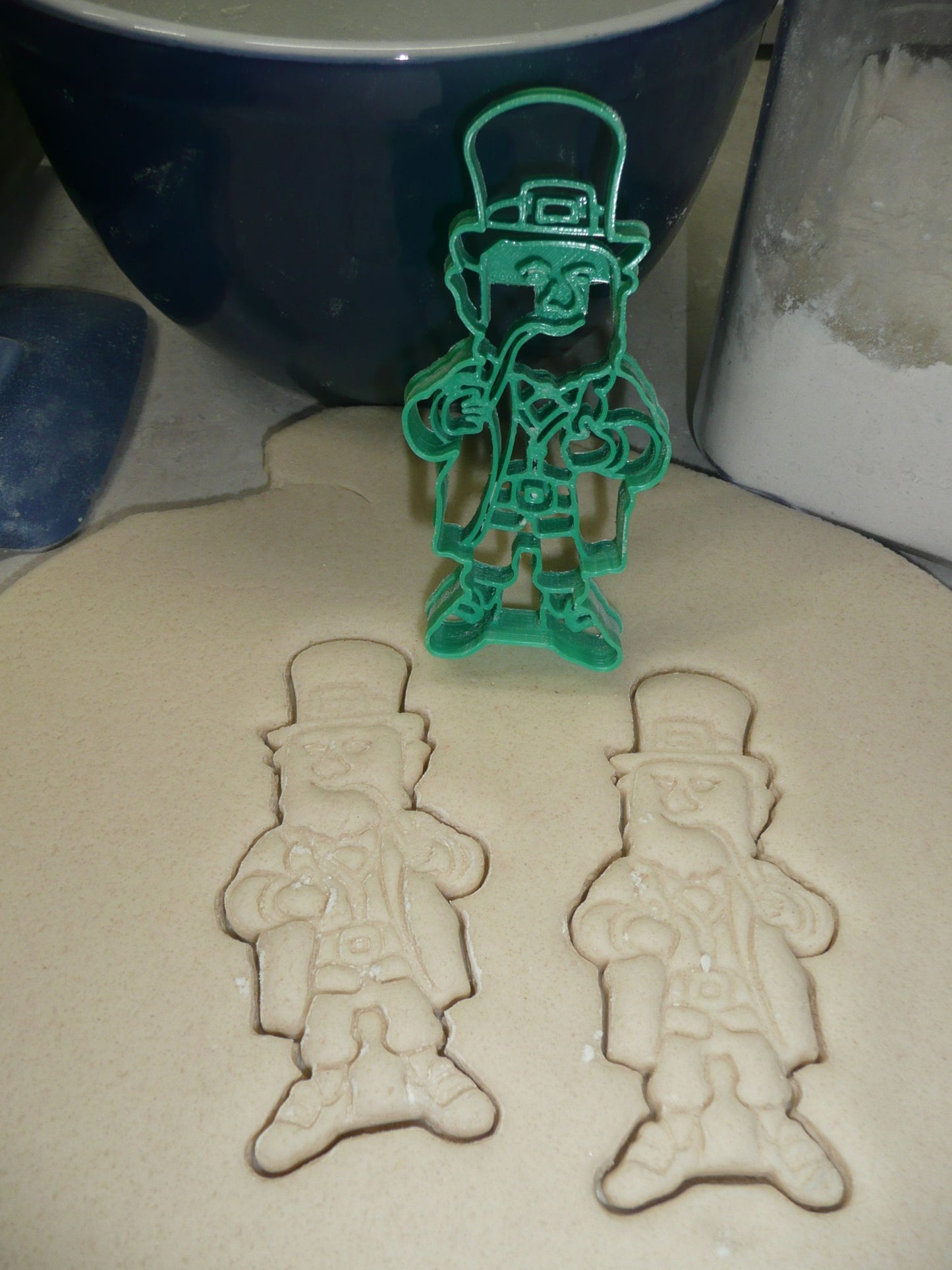 Leprechauns Irish Saint Patricks Pattys Day Set Of 4 Cookie Cutters USA PR1571