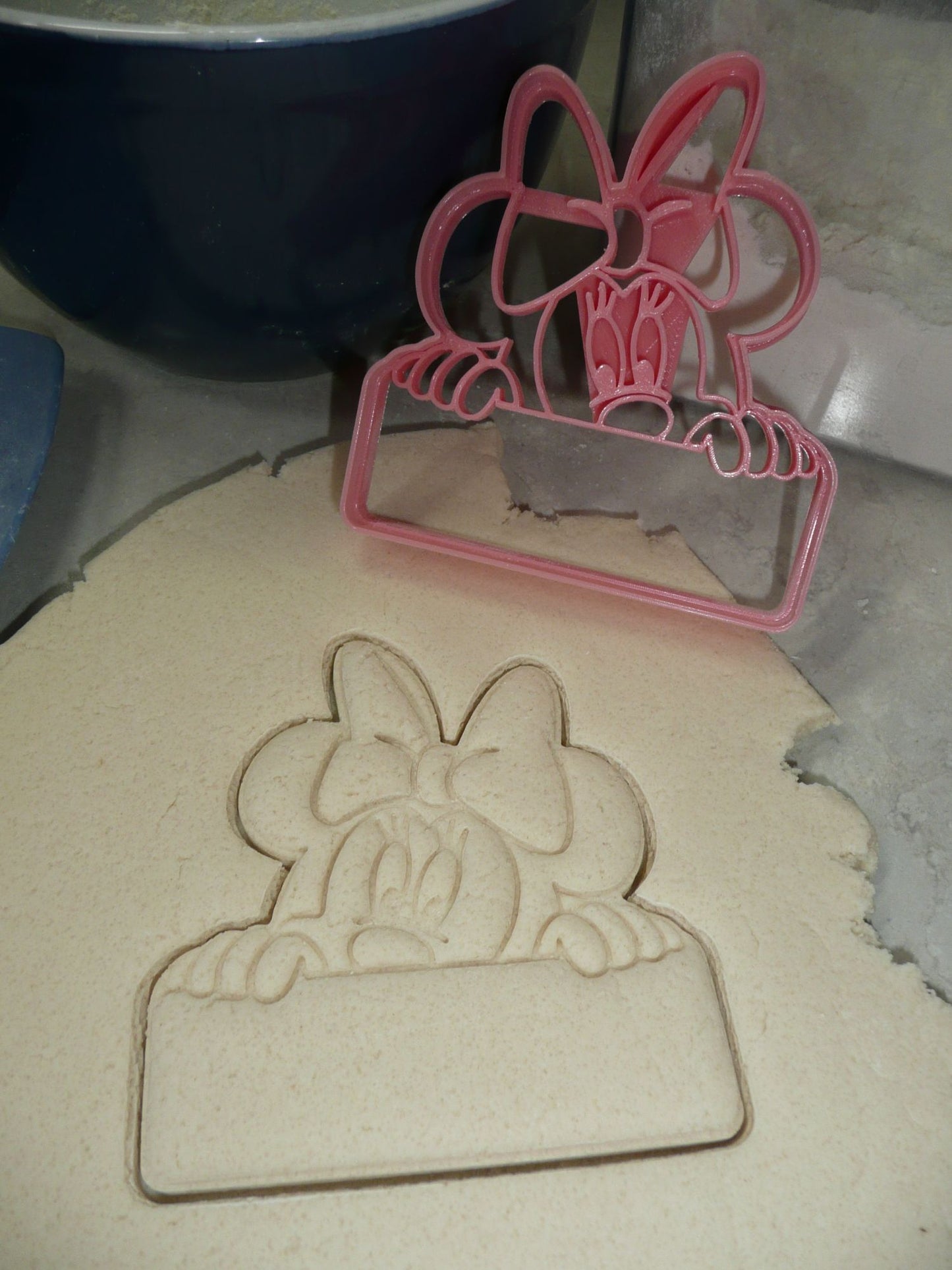 Mickey Minnie Mouse Peek A Boo Banners Set Of 2 Cookie Cutters USA PR1649