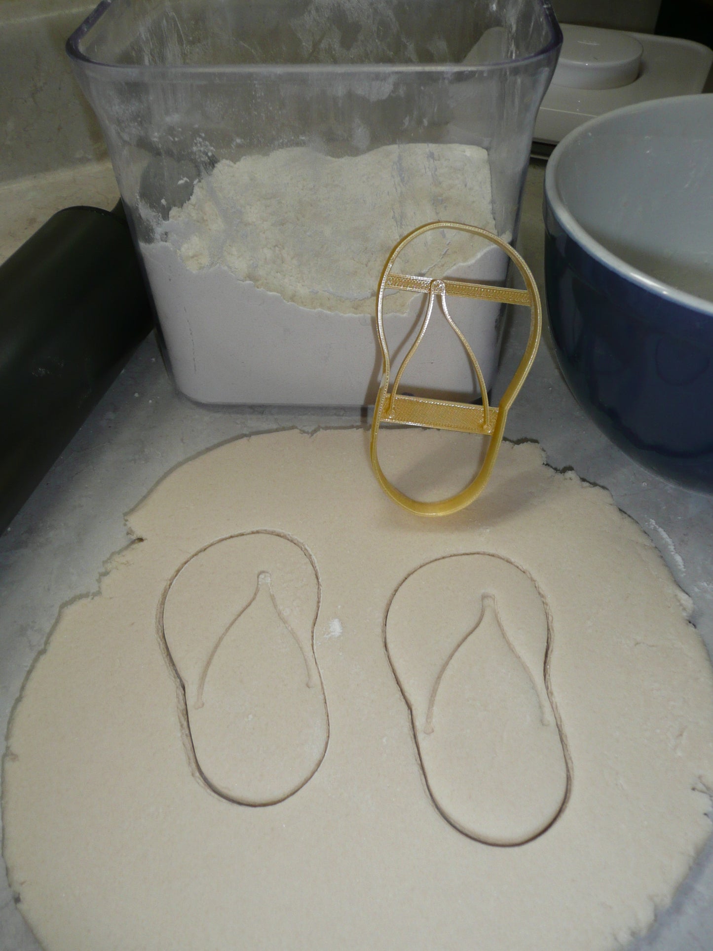 Flip Flop Sandals Left And Right Feet Set Of 2 Cookie Cutters Made In USA PR1794