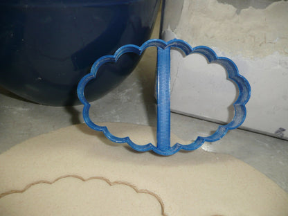 Oval Frame Scallop Edge Plaque Special Occasion Cookie Cutter USA PR273