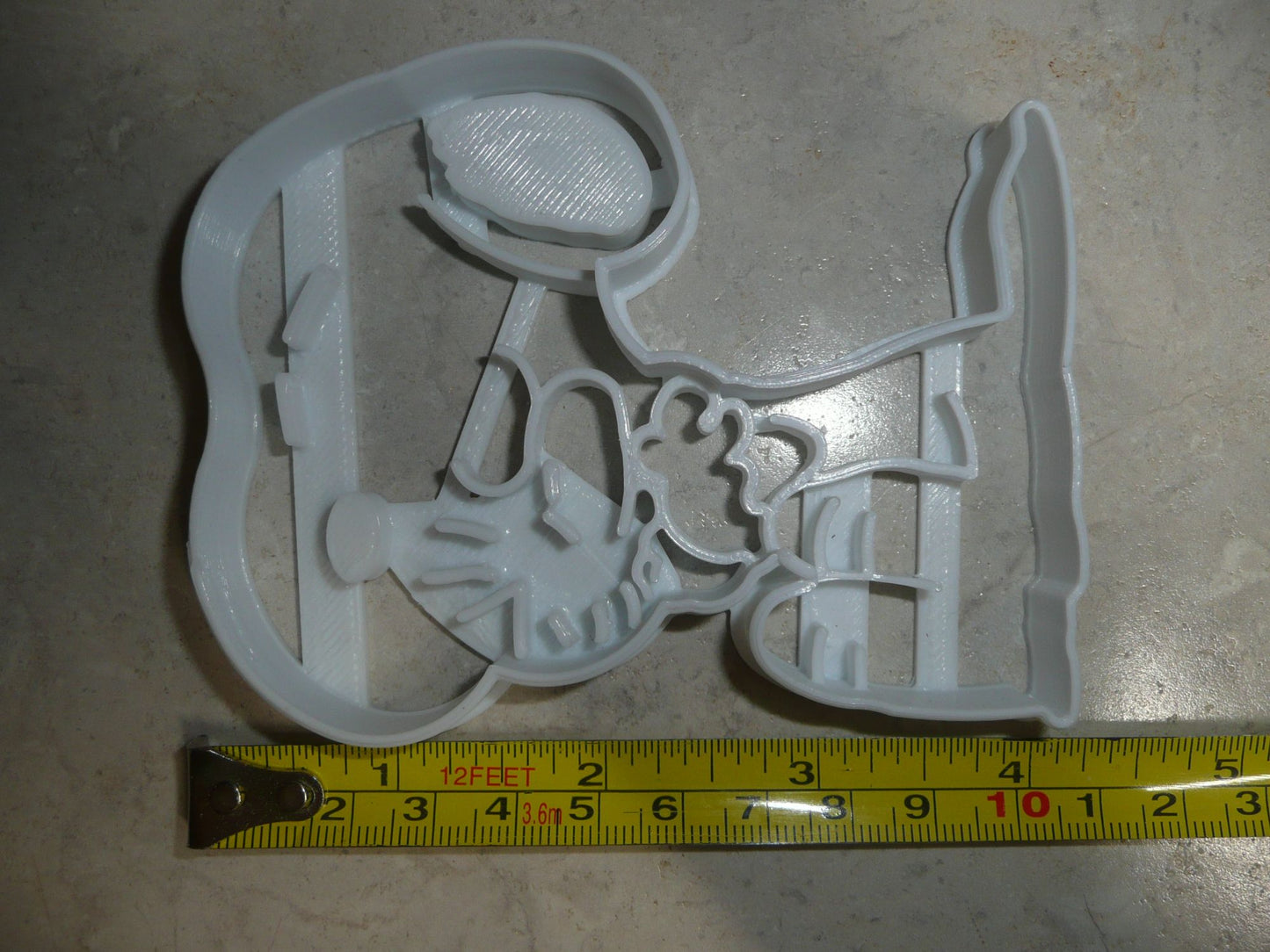 Snoopy Hugging Woodstock Charlie Brown Peanuts Comics Cookie Cutter USA PR3495