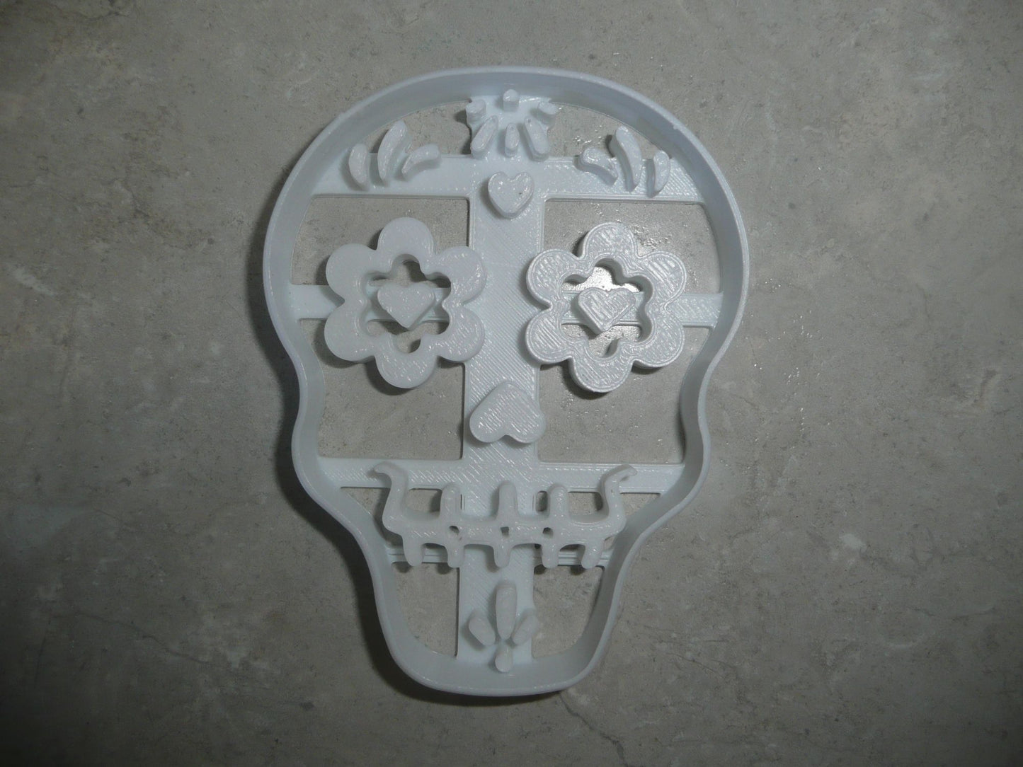 6x Sugar Skull Detailed Fondant Cutter Cupcake Topper Size 1.75 Inch USA FD3618