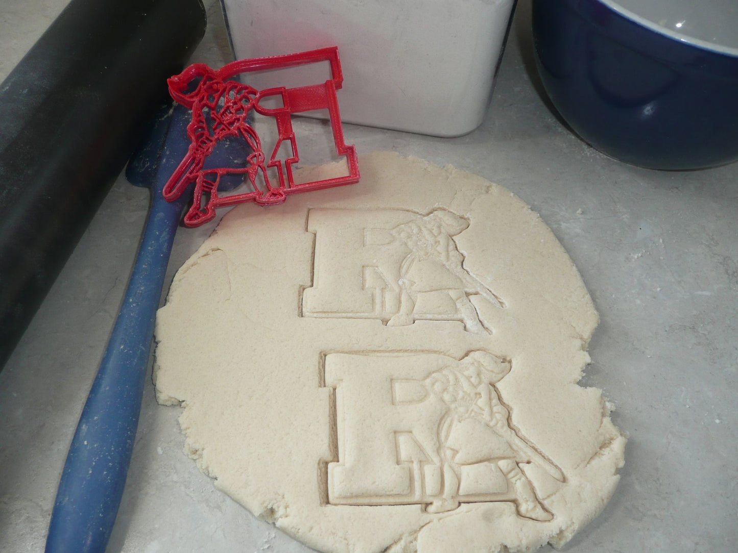 Rutgers University Scarlet Knights Letter R Cookie Cutter USA PR4103