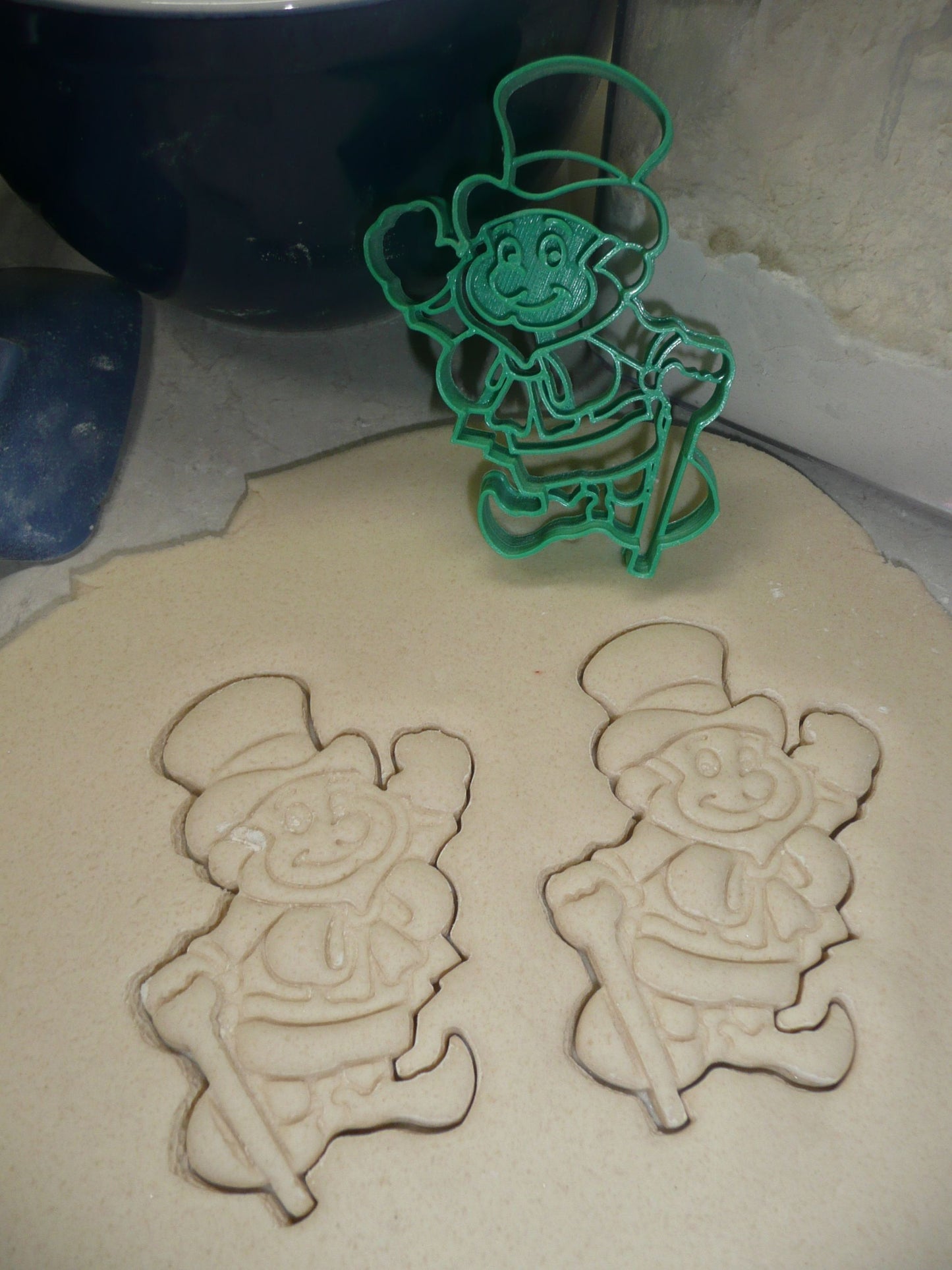 Leprechaun 3 Happy Waving St Patricks Day Cookie Cutter Made in USA PR4178