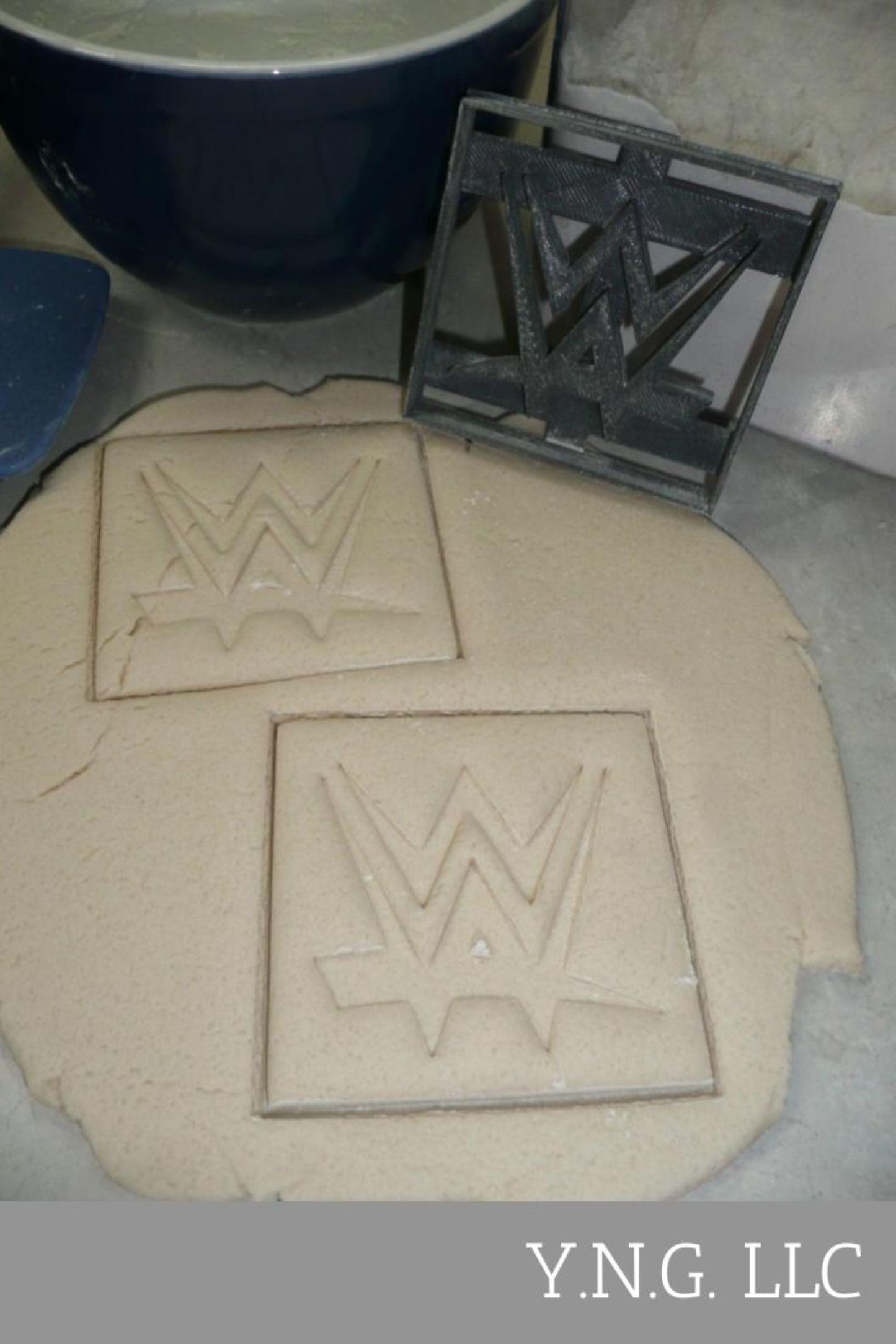 WWE World Wrestling Entertainment W Cookie Cutter USA PR4301