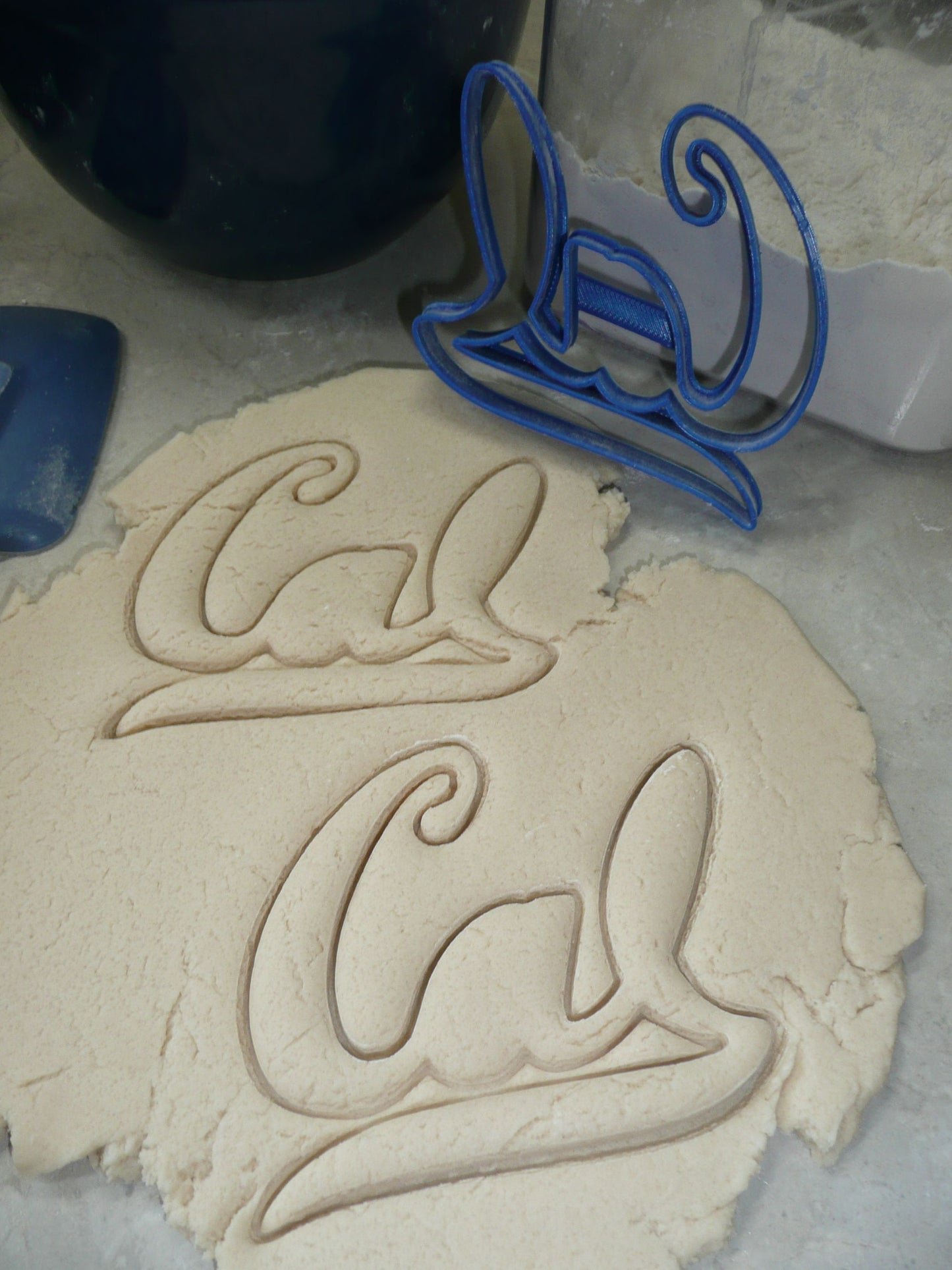 Cal University of California College Athetics Cookie Cutter USA PR4362