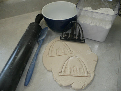 St Louis Gateway Arch Missouri Tourist Landmark Cookie Cutter Made in USA PR4413