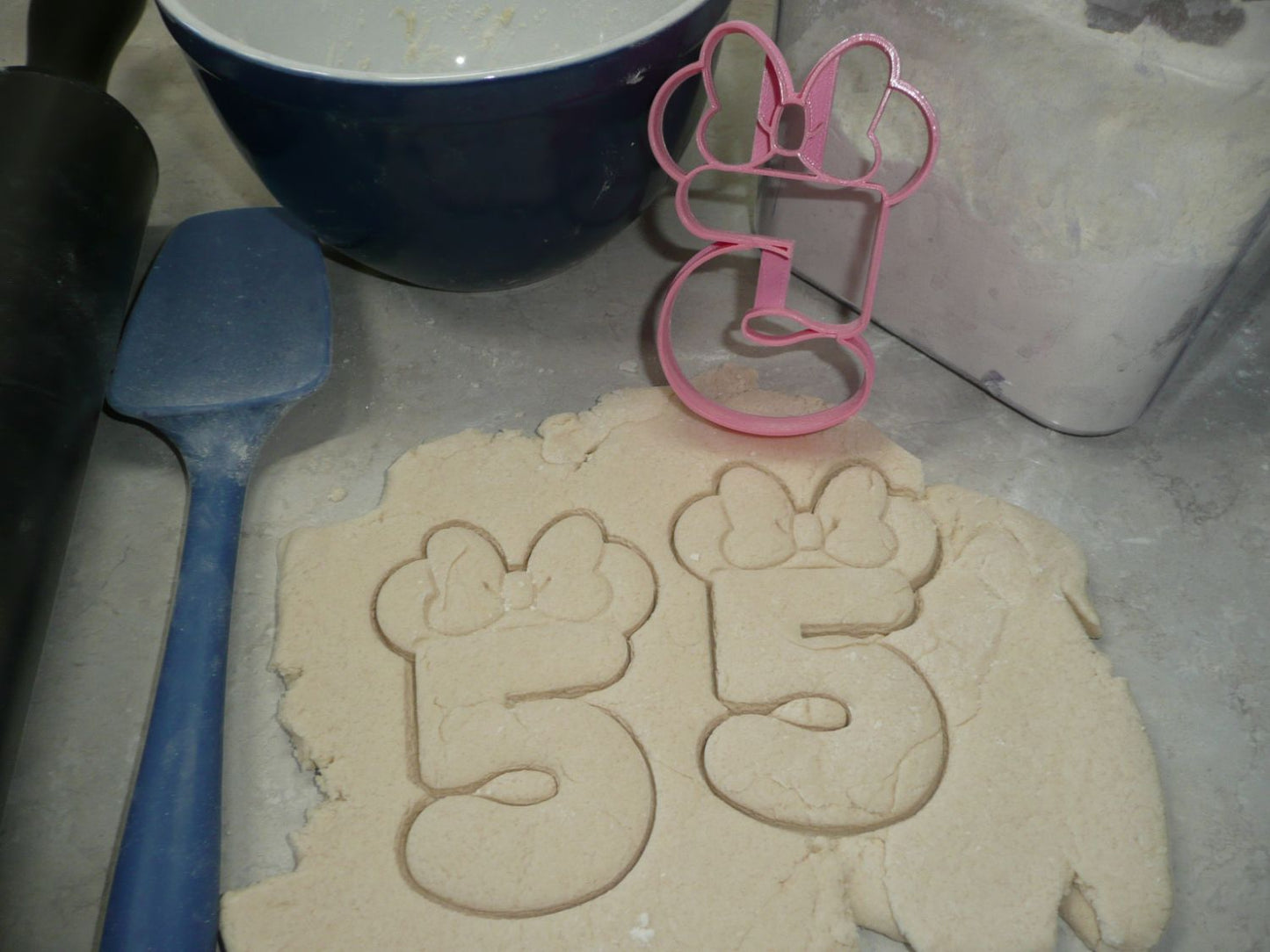 Minnie Mouse Themed Number Five 5 Detailed Cookie Cutter Made In USA PR4555