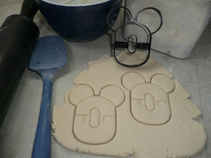 Mickey Mouse Themed Number Zero 0 Detailed Cookie Cutter Made In USA PR4560