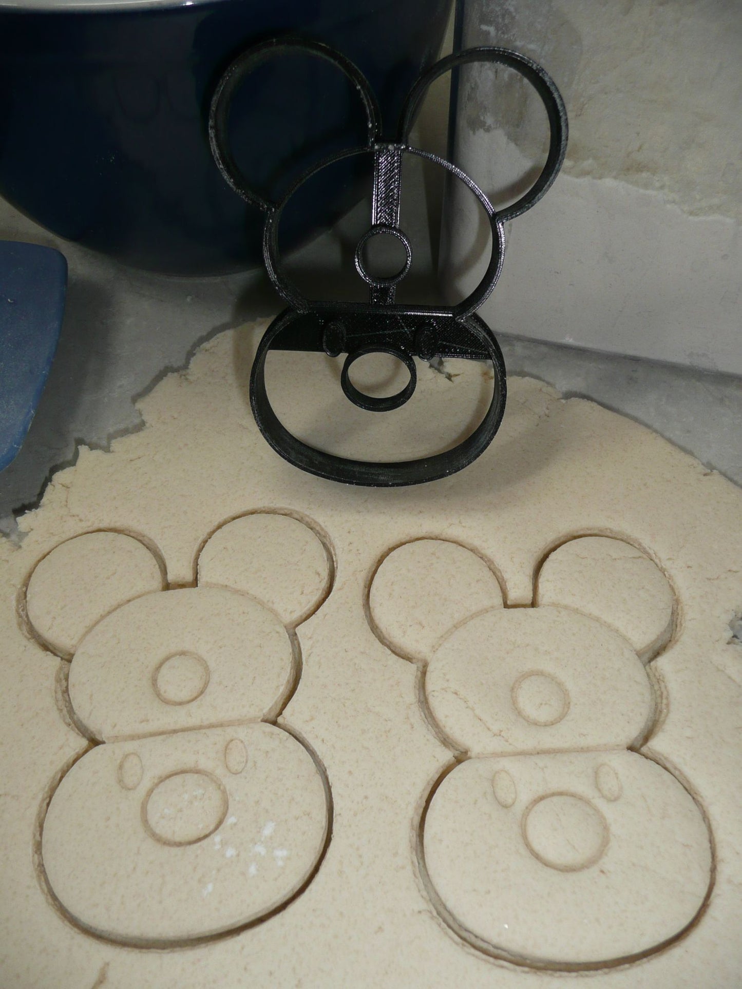 Mickey Mouse Themed Number Eight 8 Detailed Cookie Cutter Made In USA PR4568