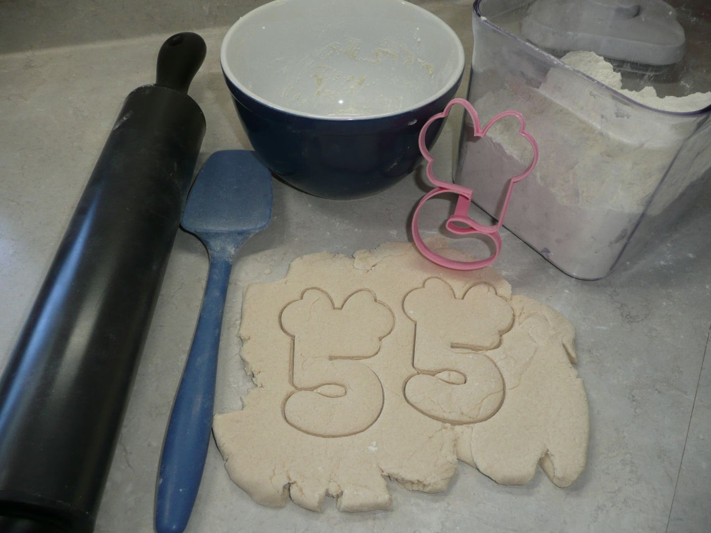 Minnie Mouse Themed Number Five 5 Outline Cookie Cutter Made In USA PR4575