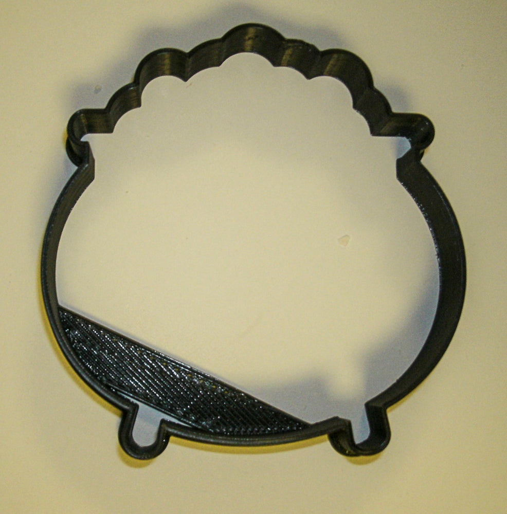 6x Cauldron Pot Of Gold Fondant Cutter Cupcake Topper 1.75" USA FD881