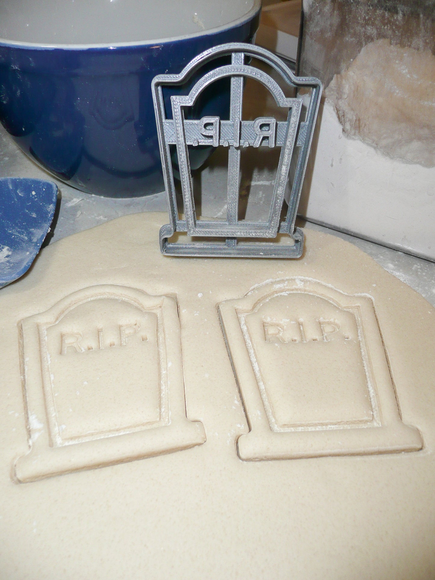 RIP Tomb Stone Headstone Grave Marker Halloween Cookie Cutter USA PR112