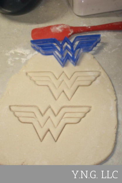 Justice League Superheros DC Comics Logos Set Of 8 Cookie Cutters USA PR1181