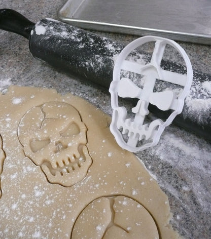 Cracked Skull Halloween Scary Holiday Cookie Cutter Baking Tool USA PR114