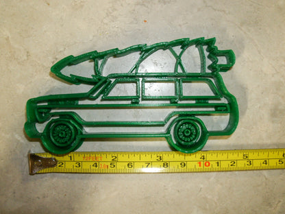 Vintage Classic Station Wagon With Christmas Tree Cookie Cutter USA PR2243