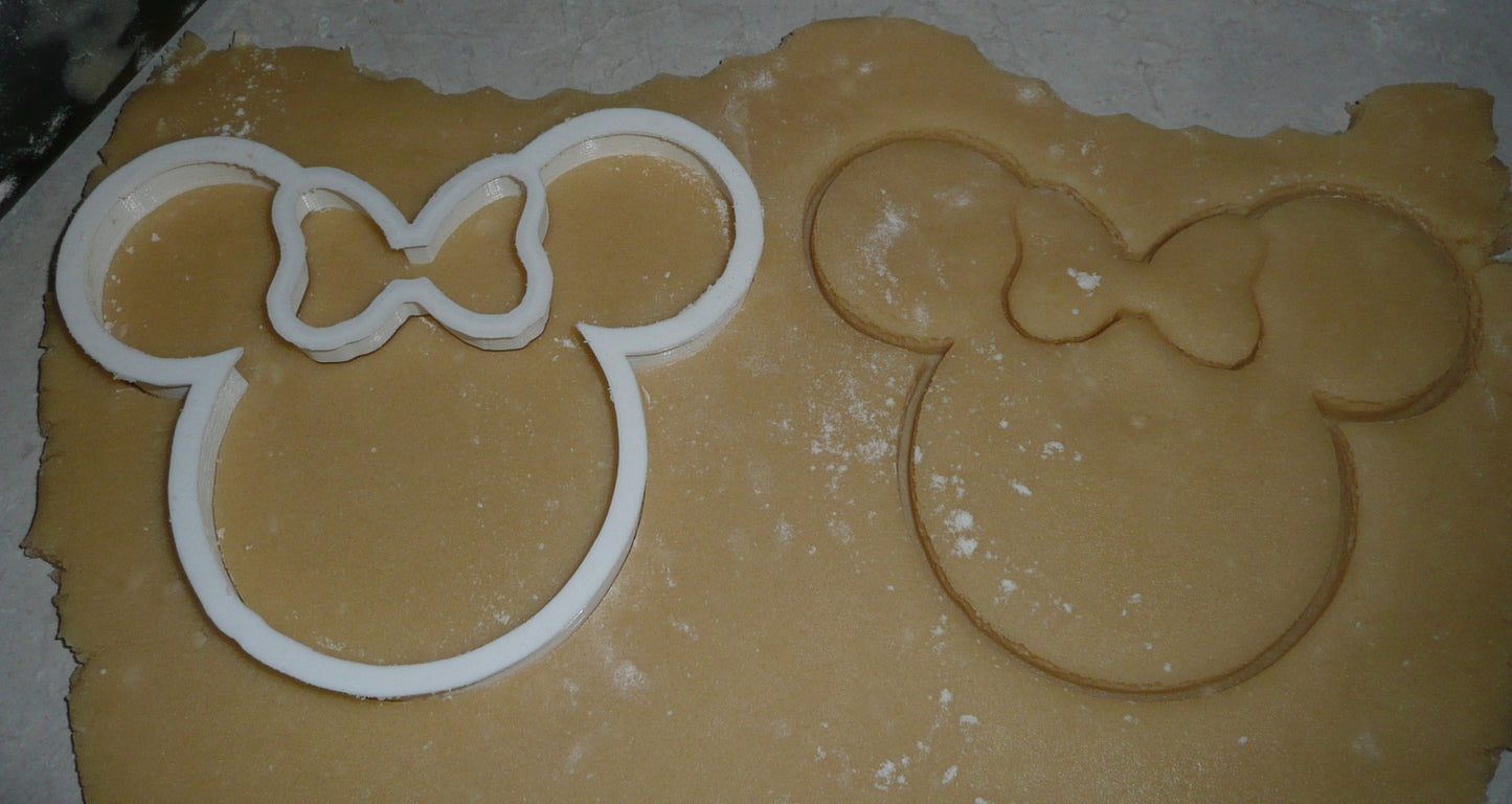 Minnie Mouse Head With Bow Disney Character Cookie Cutter USA PR308